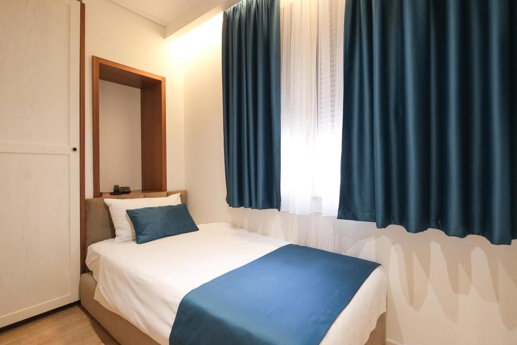 Golden City Hotel , Tirana Exterior photo